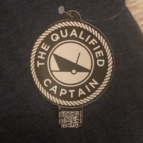 The Qualified Captain T-Shirt NWT Size M - Picture 6 of 8